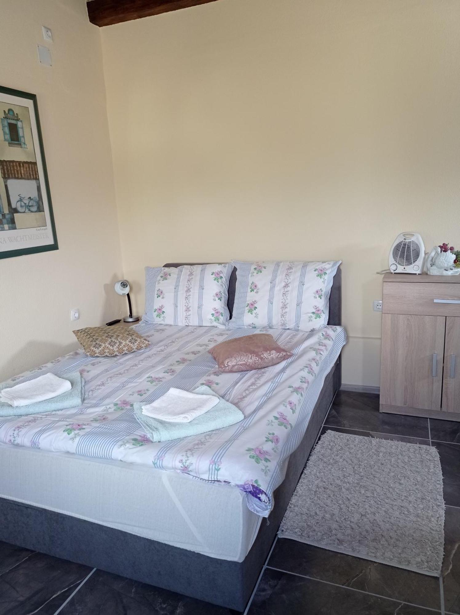 Panorama Studio Skradin Luaran gambar